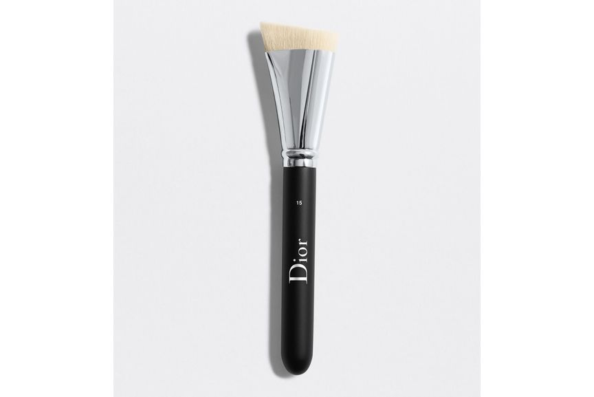 DIOR BACKSTAGE CONTOUR BRUSH N°15 pincel para contorno nº 15 DIOR Dior