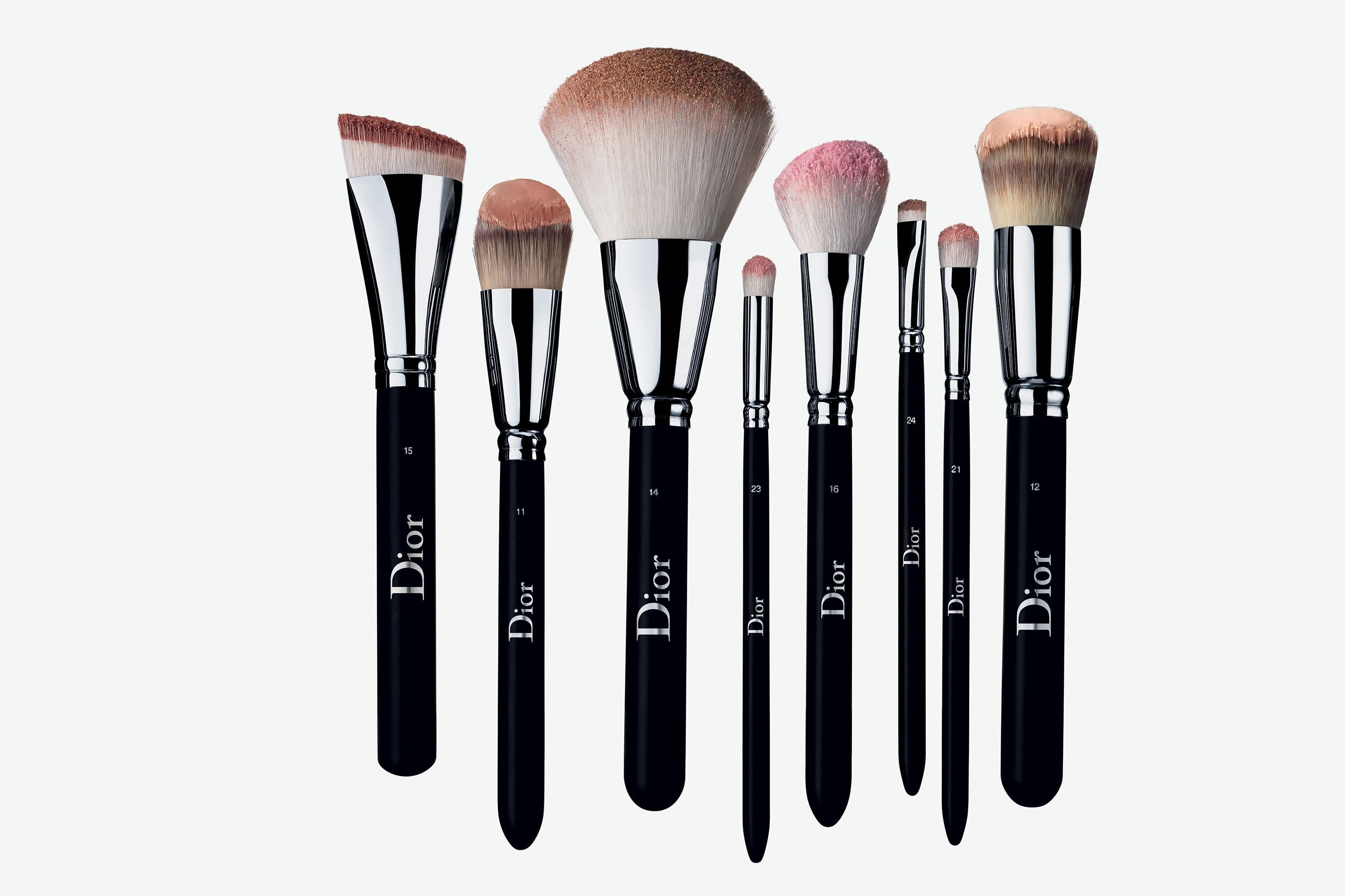 DIOR BACKSTAGE CONTOUR BRUSH N°15 pincel para contorno nº 15 DIOR Dior