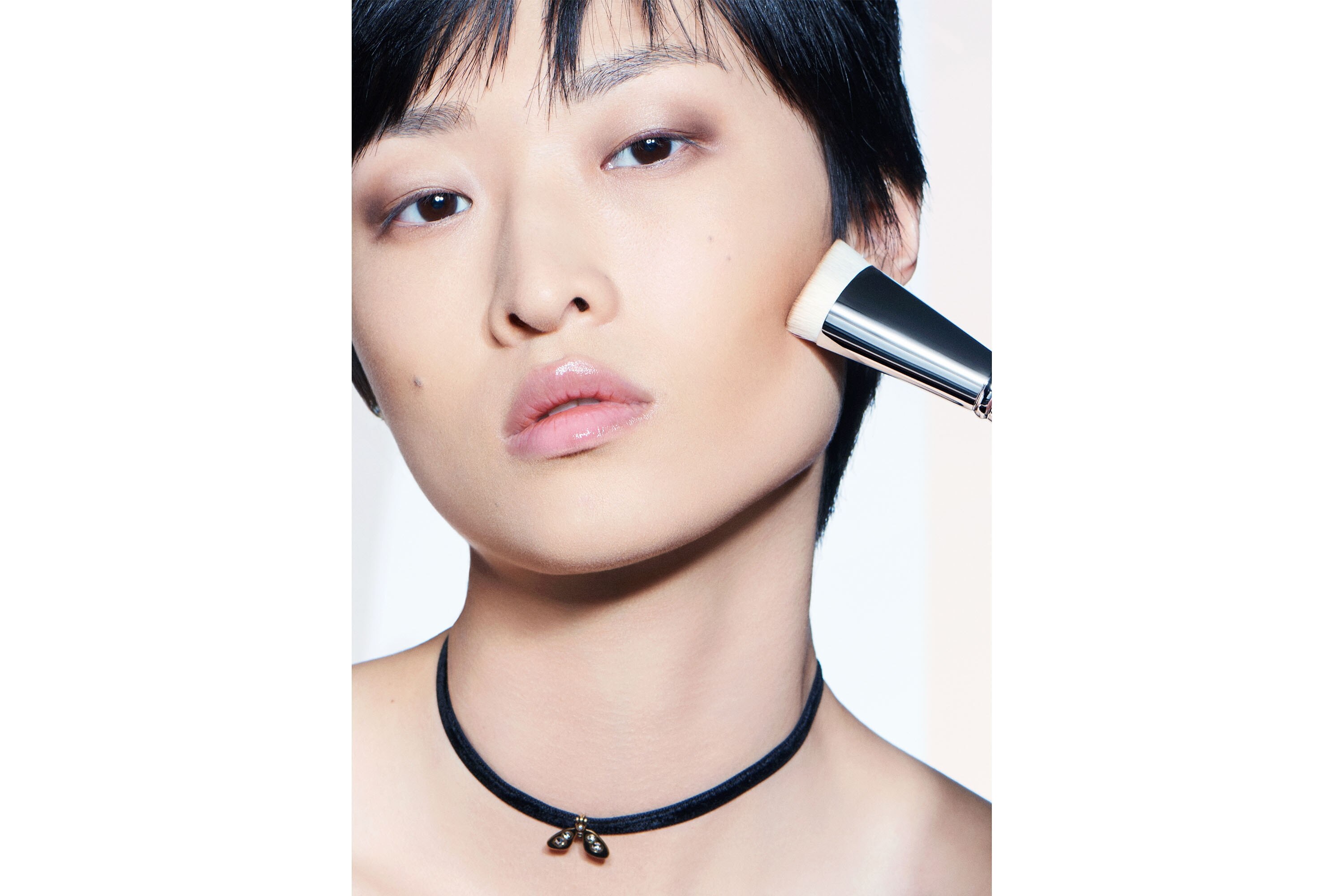 DIOR BACKSTAGE CONTOUR BRUSH N°15 pincel para contorno nº 15 DIOR Dior
