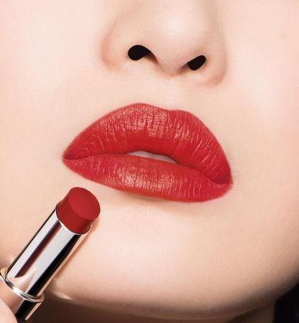 3348901408684_04--thumb01-dior-rouge--ultra-rouge-ultra-pigmented-hydra-lipstick-12-h-weightless-wear
